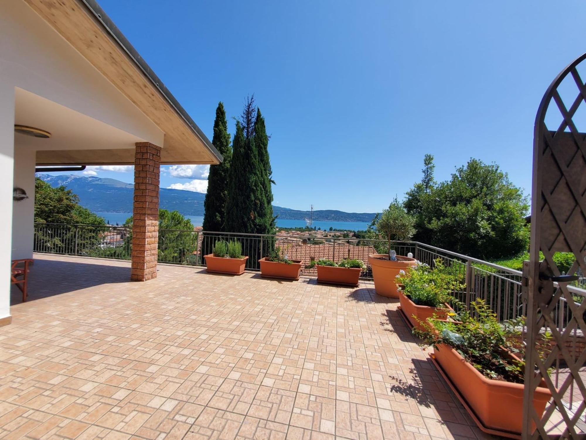 Garda Sunshine Apartment Toscolano Maderno Bagian luar foto