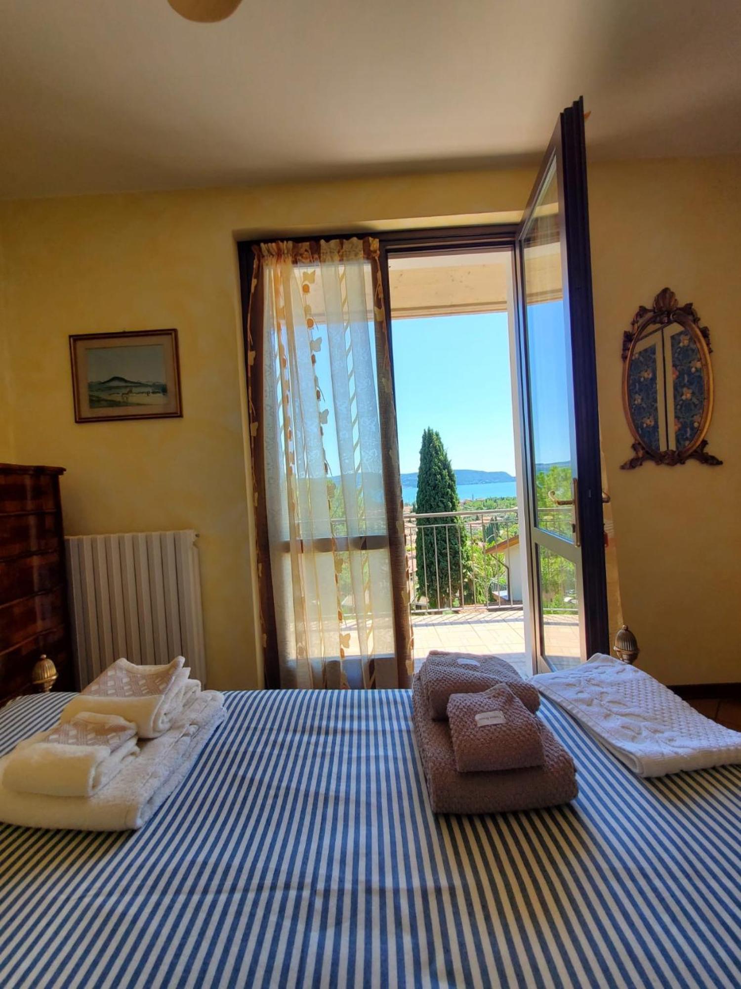 Garda Sunshine Apartment Toscolano Maderno Bagian luar foto